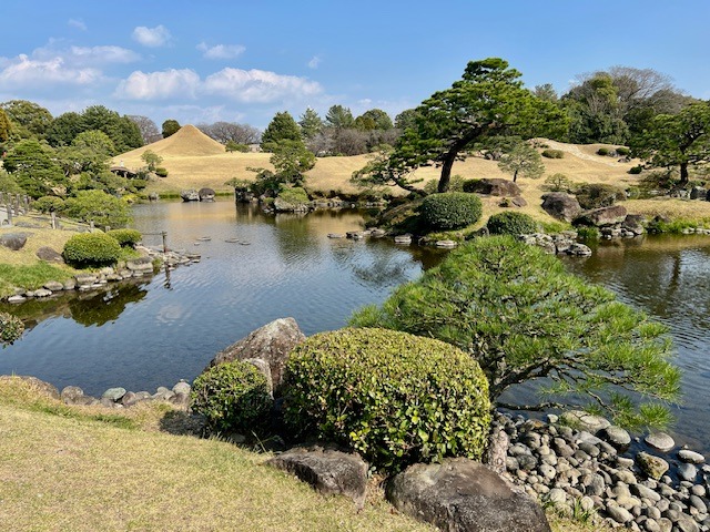 Pohled na zahradu Suizenji