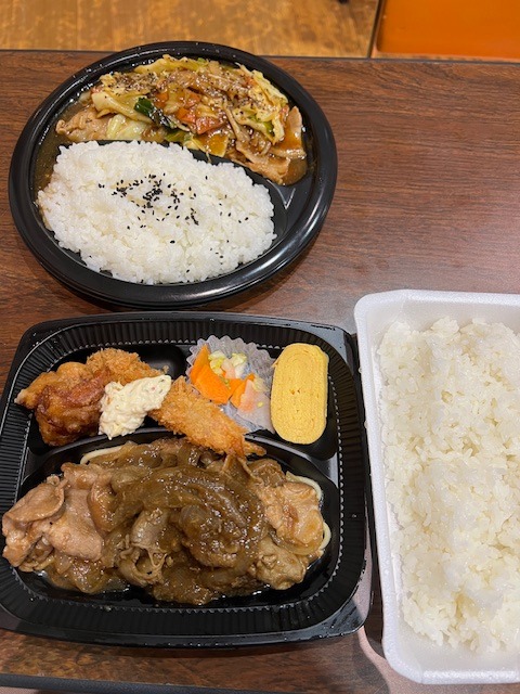 Krabičky s obědem (bento)