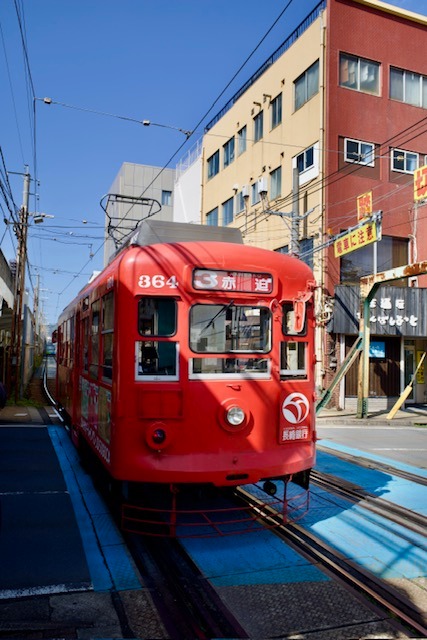 Stará červená tramvaj