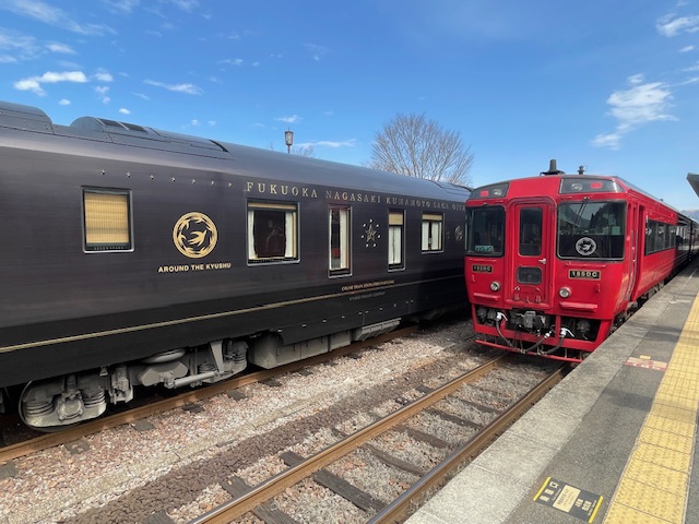 Červený vlak do Aso