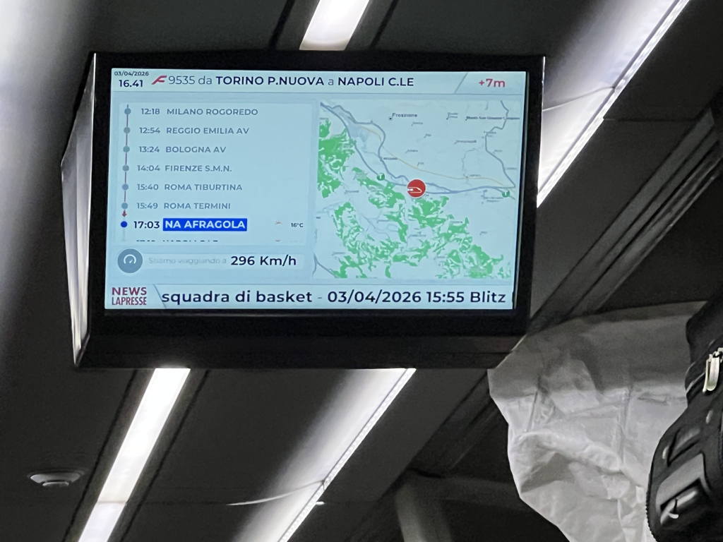 Informační tabule ve vlaku